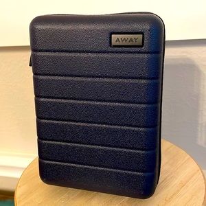 AWAY x United Airlines Hardside Toiletry Case Kit w/ All Items